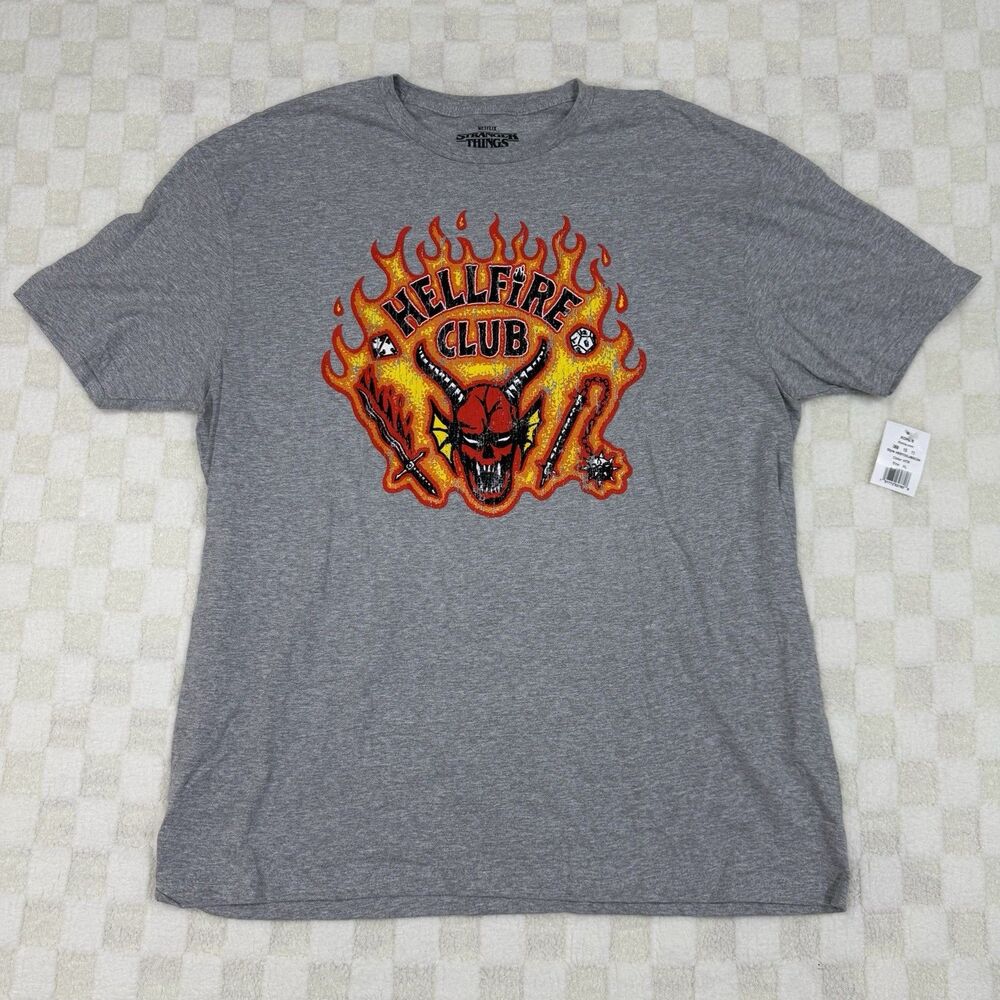 Stranger Things Hellfire Club Mens Gray Graphic Tshirt Size XL Short Sleeve New